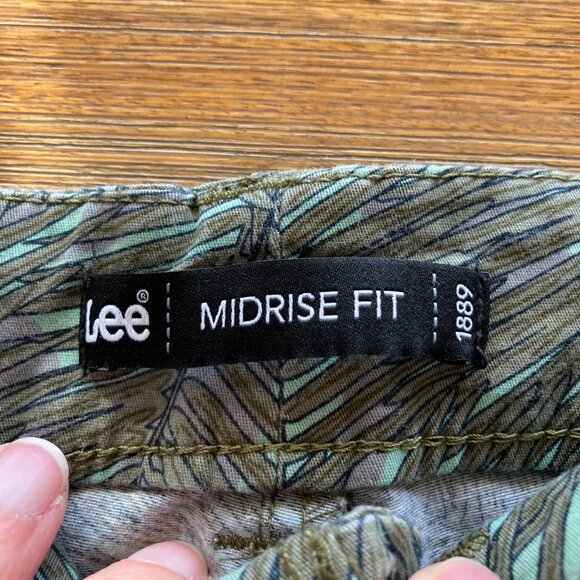 Lee Midrise fit chino preppy‎ tropical palm print short size 6 medium - Picture 3 of 6